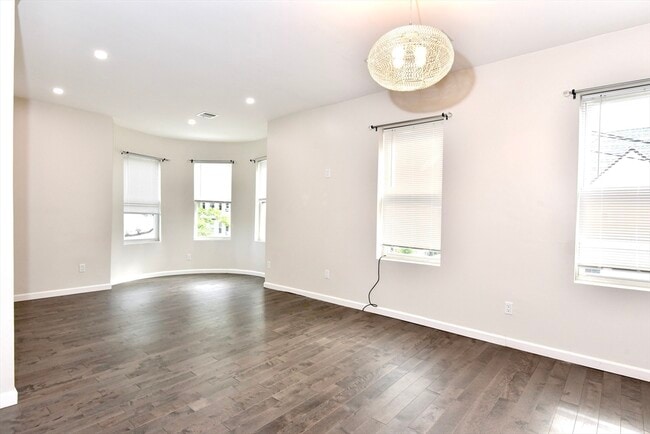 Photo - 331-333A-333 Centre St Unit F