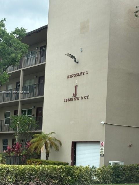 Building Photo - 13455 SW 9th Ct Unit 208J