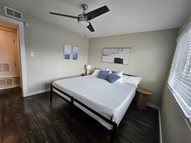 Photo - 3503 Harmon Ave