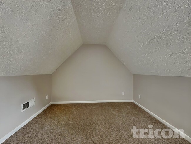 Photo - 170 Orchard View