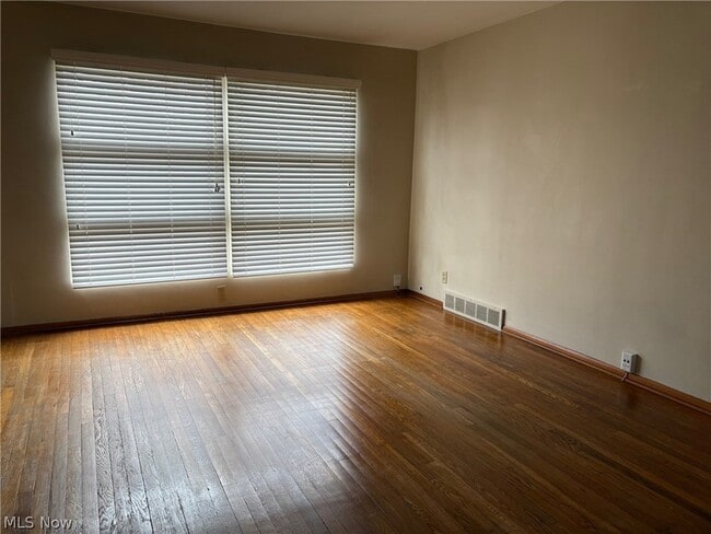 Photo - 1771 Tanglewood Dr