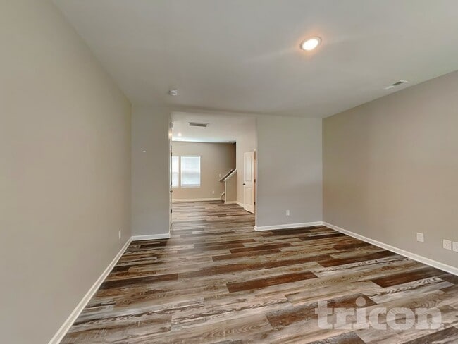 Photo - 166 Oak Creek Rd
