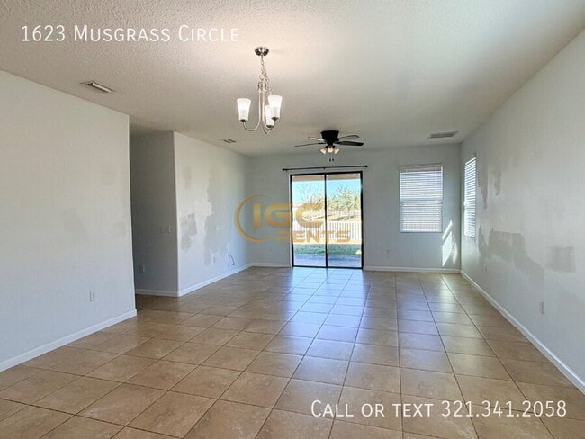 Photo - 1623 Musgrass Cir