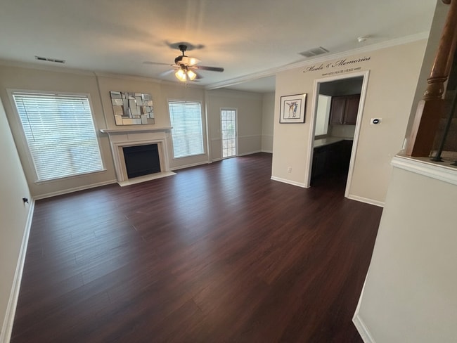 Photo - 115 Finchley Dr