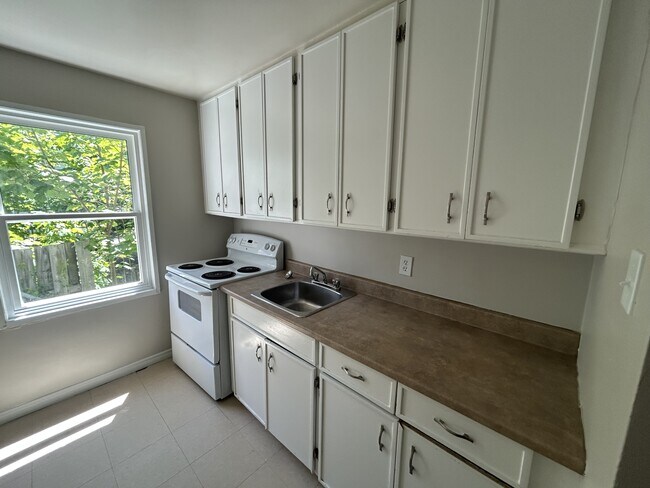 Photo - 1128-1128 South Park St Unit 14
