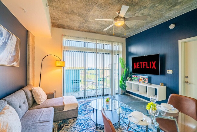 Photo - 810 N 4th St Unidad ID1263080P