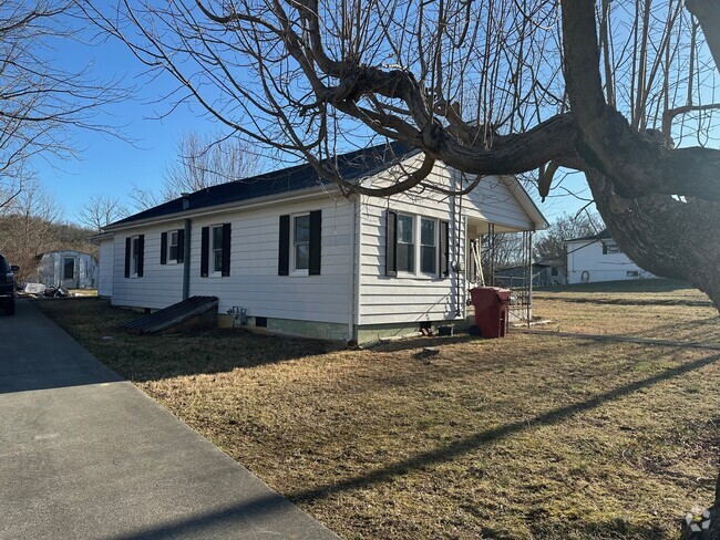 Building Photo - 1228 Meadowview Ave Rental