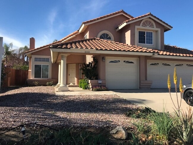 **Beautiful Lake Elsinore 3 Bdrm 2.5 Baths... - **Beautiful Lake Elsinore 3 Bdrm 2.5 Baths... Casa