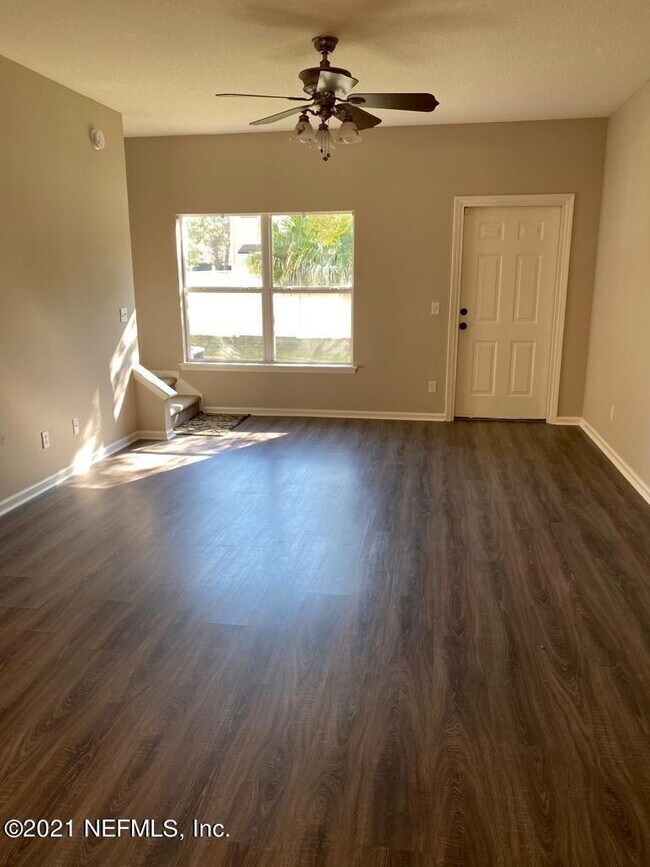 Photo - 1109 Southern Mill Ct