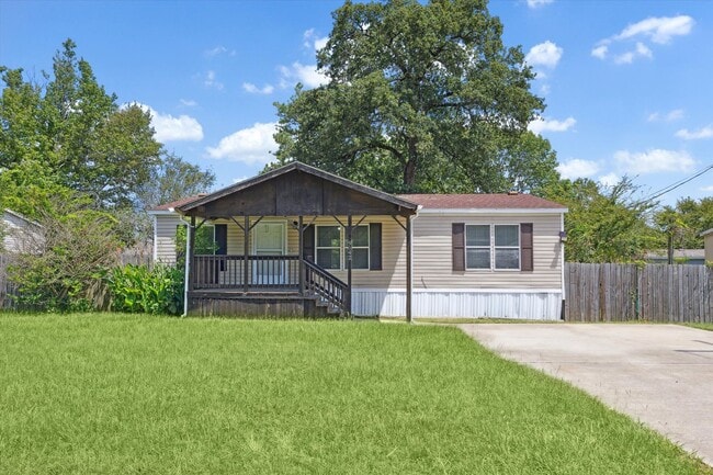 Building Photo - What a Find!!! Rental