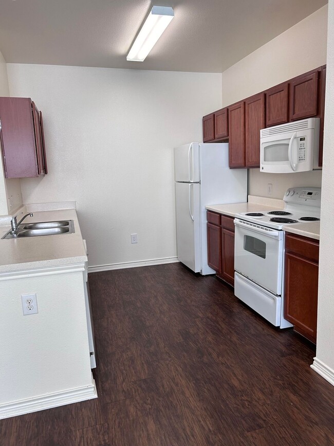 Photo - 703 N San Marcos