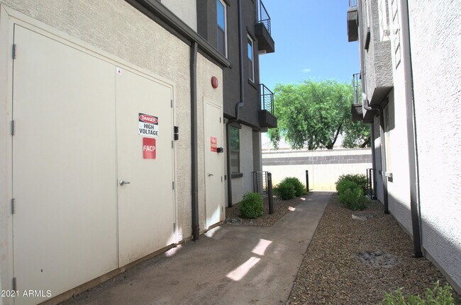 Photo - 2090 S Dorsey Ln