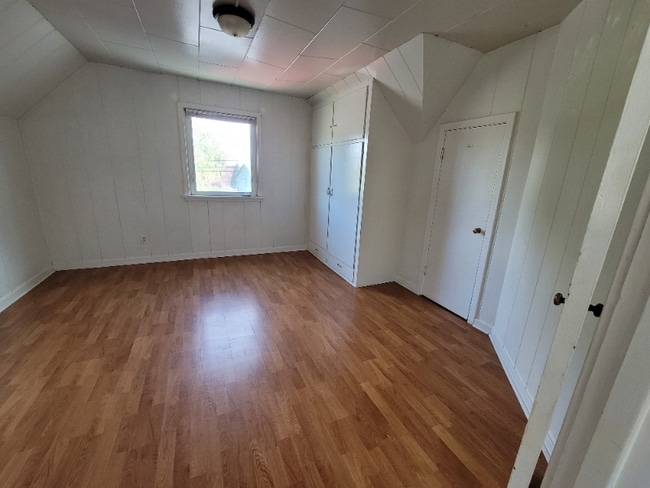 523 Taylor Ave Unit 4