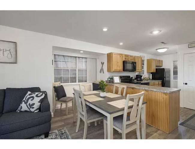 Photo - 38 Lantern Bay Ln Unit 4