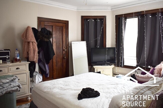 Photo - 3821 N Greenview Ave Unit 1E