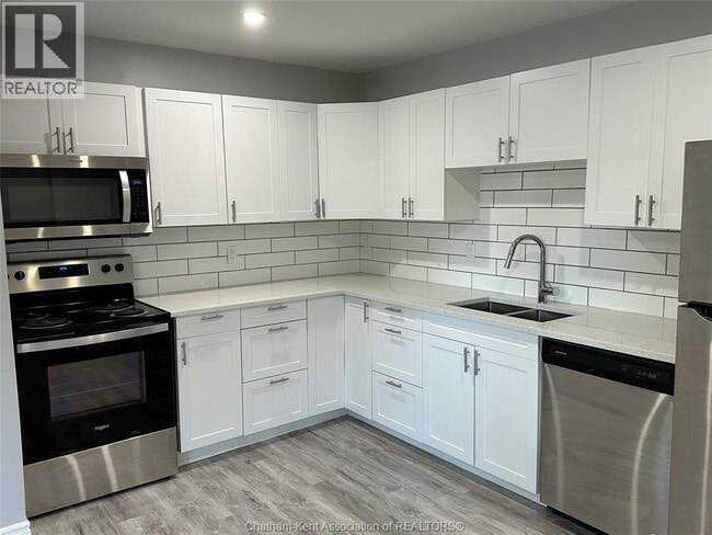 Photo - 222 St Clair St Unité 108