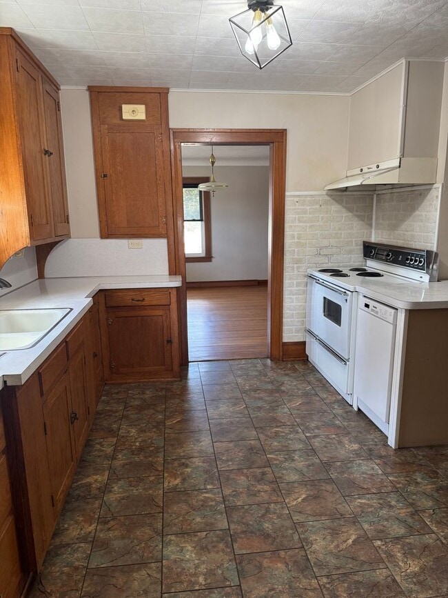 Photo - Beautiful, Meticulously Maintained Home in Perrysburg