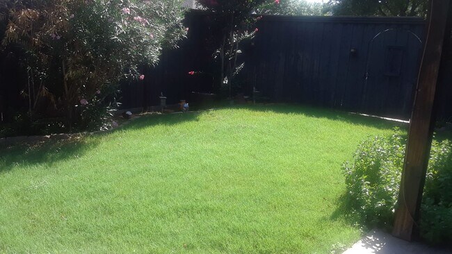 Photo - 5905 Longo Dr