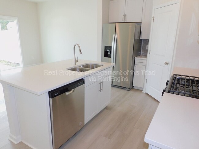 Photo - 221 Still Pasture Ln