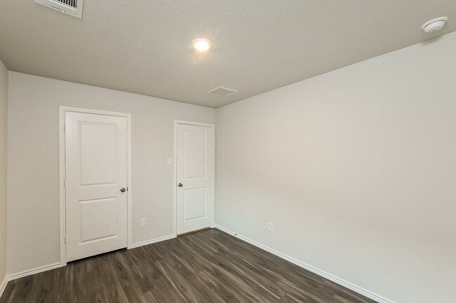 Photo - 3032 Wild Indigo Trl