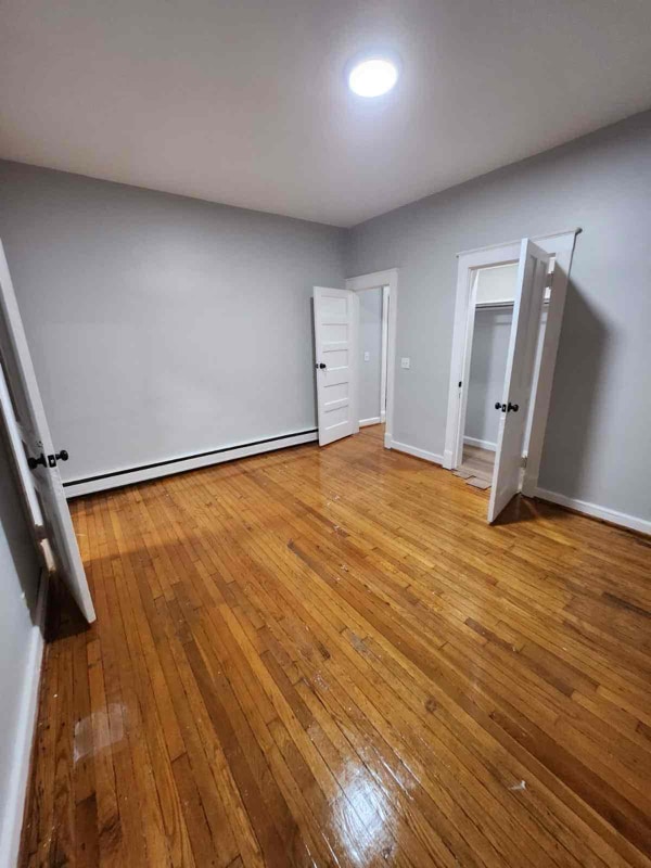 Photo - 18-20-20 W Ross St