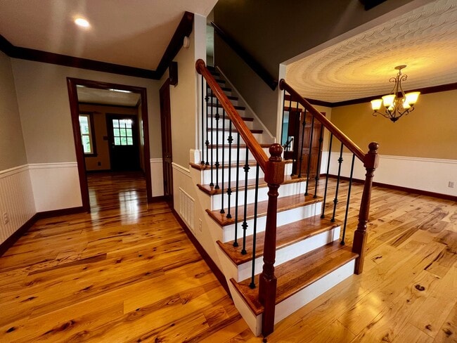Photo - Large 6 bedroom home with Pool in Virginia Beach
