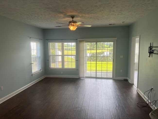 Photo - 5090 Windsor Green Way Unidad 101