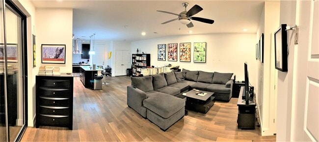 Photo - 1615 E 7th St Unidad 304