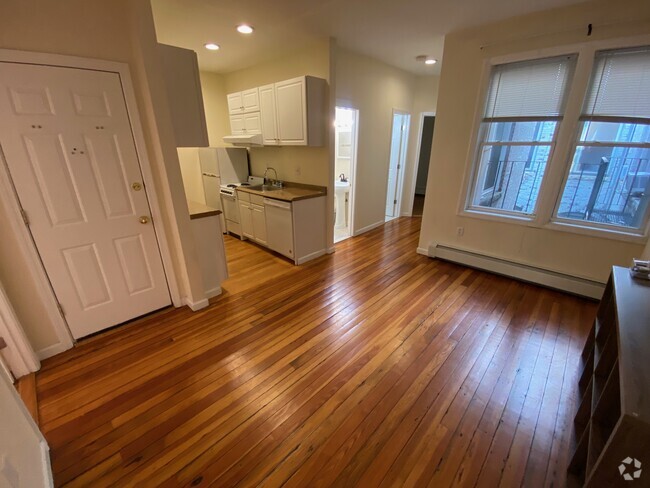 Building Photo - 8 Grove St Unit 2 Rental