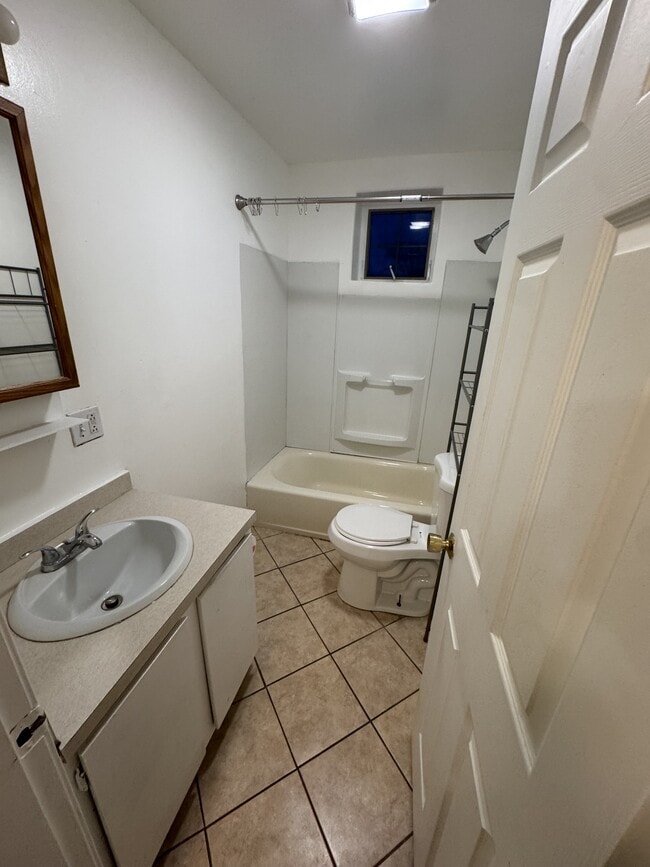 184 Lancaster Brook Rd