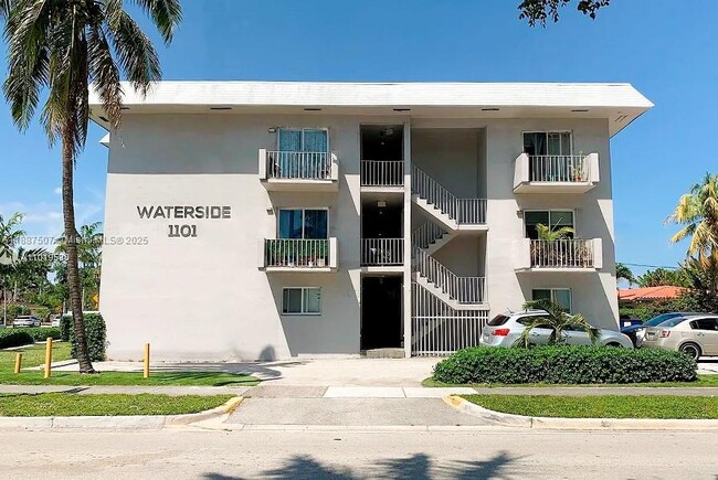Building Photo - 1101 NE 80th St Unit 208
