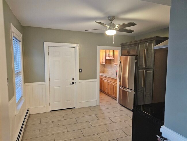 Photo - 167 S Main St Unit 1