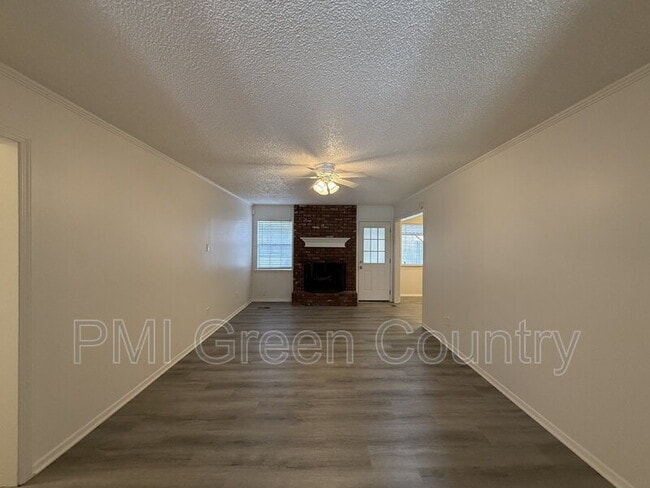 Photo - 4722 S 72nd E Ave