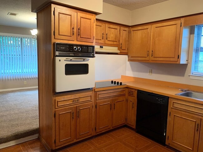 Photo - 3-bedroom 2 bath home - St. Martin School District