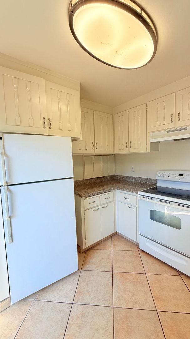 Photo - 1092 Melrose Ave