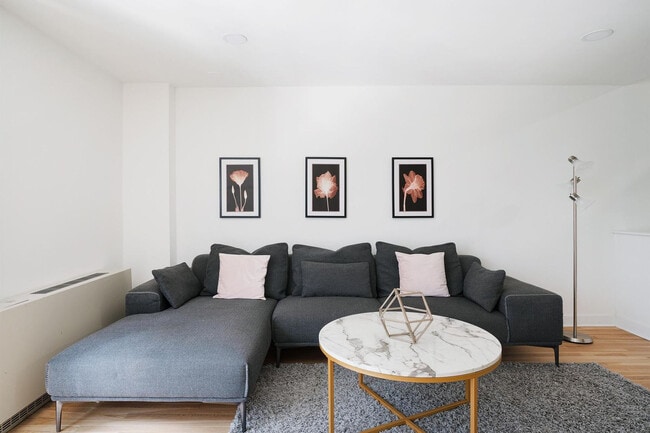 Photo - 123 E 54th St Unit FL3-ID1251682P