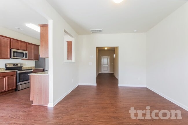 Photo - 2058 Aragon Lane