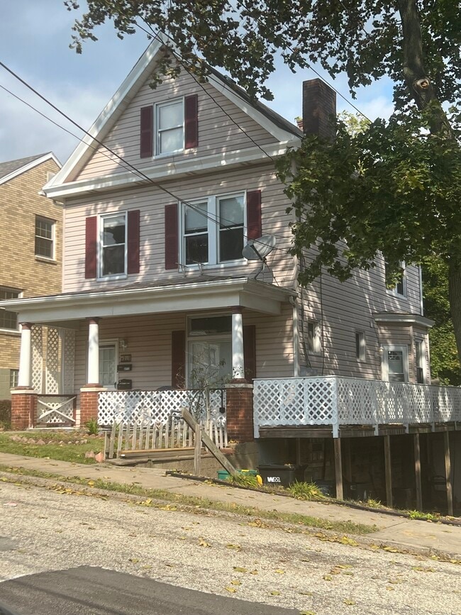 21 E Forest Ave Unit 1