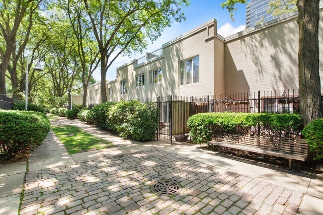 Photo - 1069 S Park Terrace