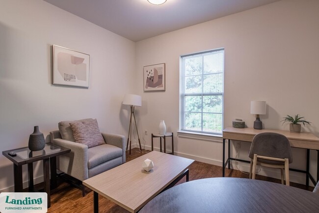 Building Photo - 1903 E Marshall St Unit 403.1407042 Rental