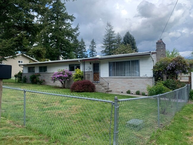 Photo - Spacious and bright