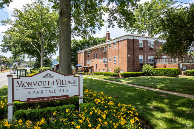 Property Sign - Monmouth Village Rental