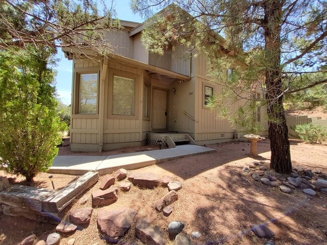 Building Photo - Three Bedroom at Green Valley Park Rental