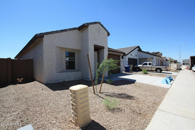 Photo - 7818 N 79th Ave