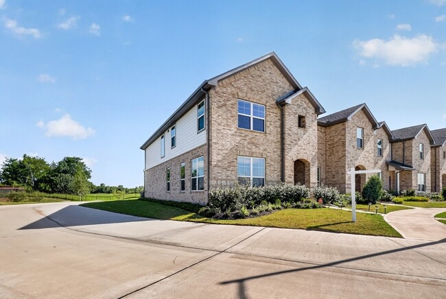 Building Photo - 2790 Mariposa Crk Dr