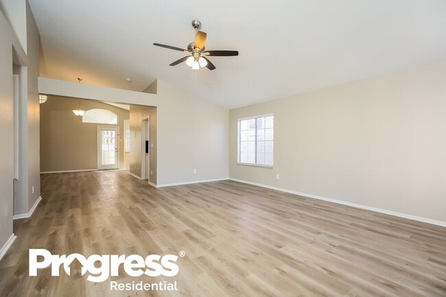 Photo - 3020 Forest Lake St