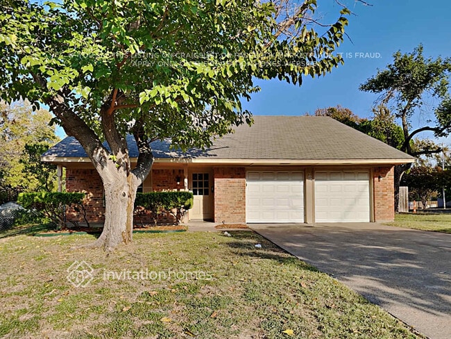 Photo - 506 Willow Cir House