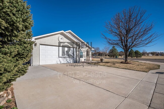 Photo - 842 Edna Way