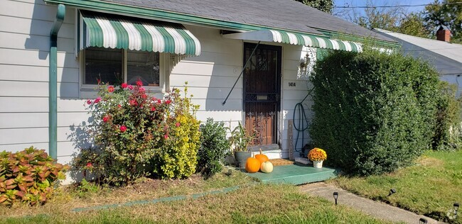 Building Photo - Charming 2BR House in Randolph!