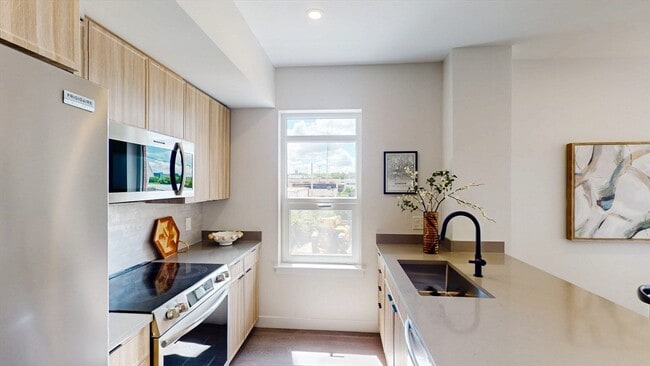 Photo - 75 Willow Ct Unit 613